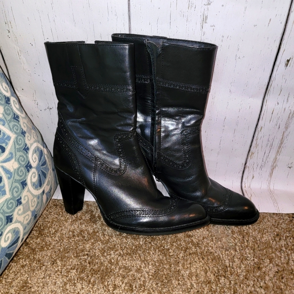 Black sz 8 leather upper boots